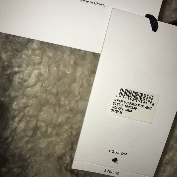 Ugg Australia Faux Fur Farrah Vest Med LAST ONE - Picture 4 of 8